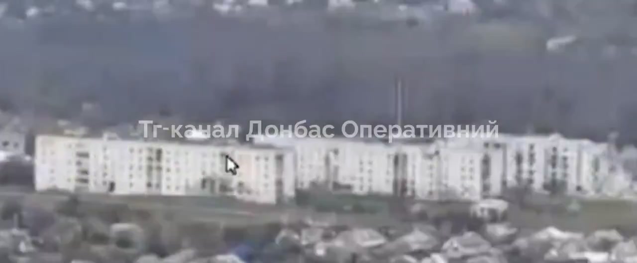 Airstrikes reported in Lyman