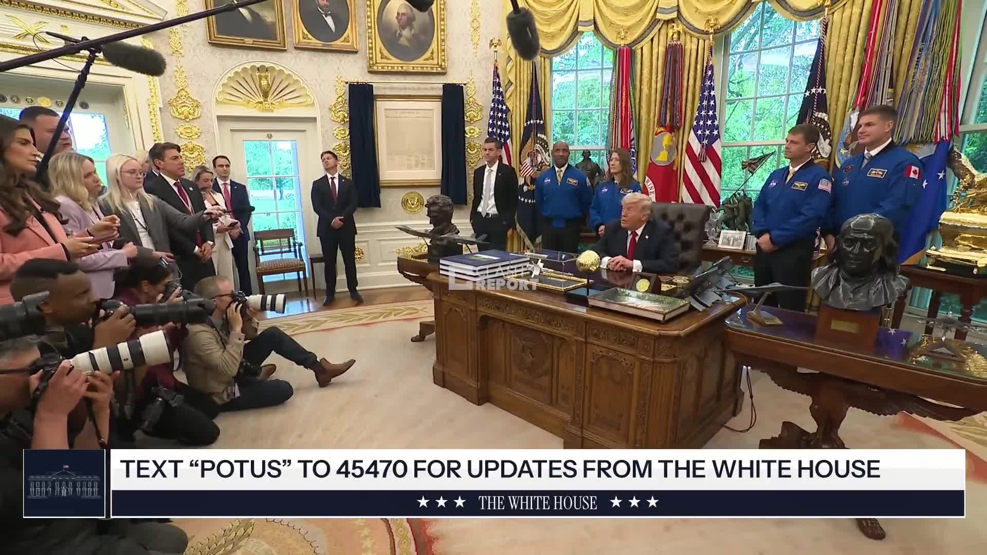 ترامپ: پوتین گفت اگر بتواند در غنی‌سازی به ما کمک کند، مایل است در آن مشارکت داشته باشد؛ من گفتم ترجیح می‌دهم شما در پایان دادن به جنگ با اوکراین مشارکت داشته باشید.