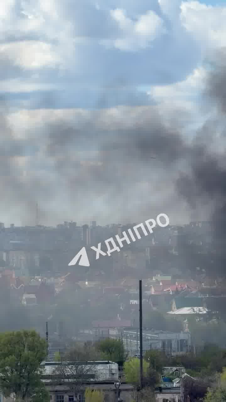 1 person killed, 4 wounded as result of drones strikes in Dnipro city