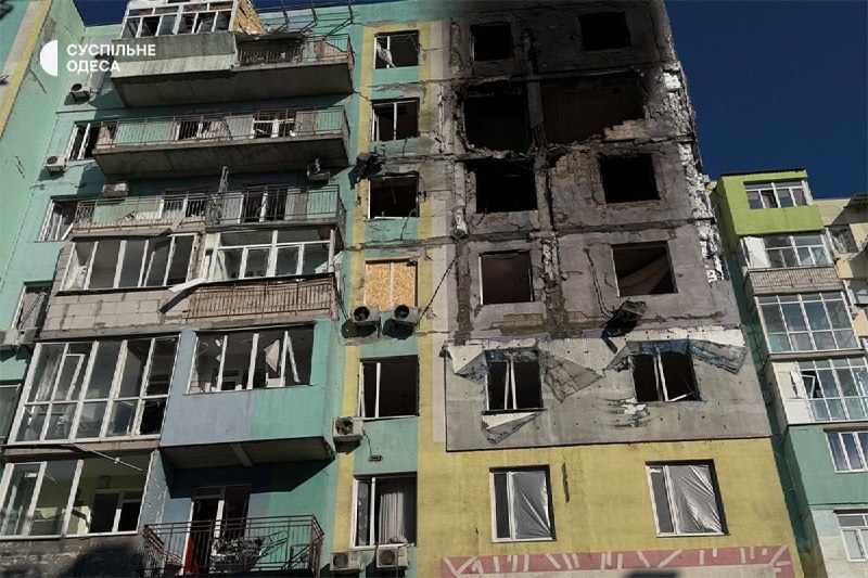 2 people wounded as result of drones strikes in Odesa