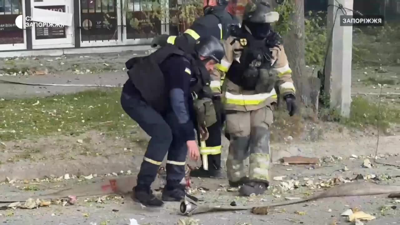 Damage in Zaporizhzhia as result of airstrike with glide bomb
