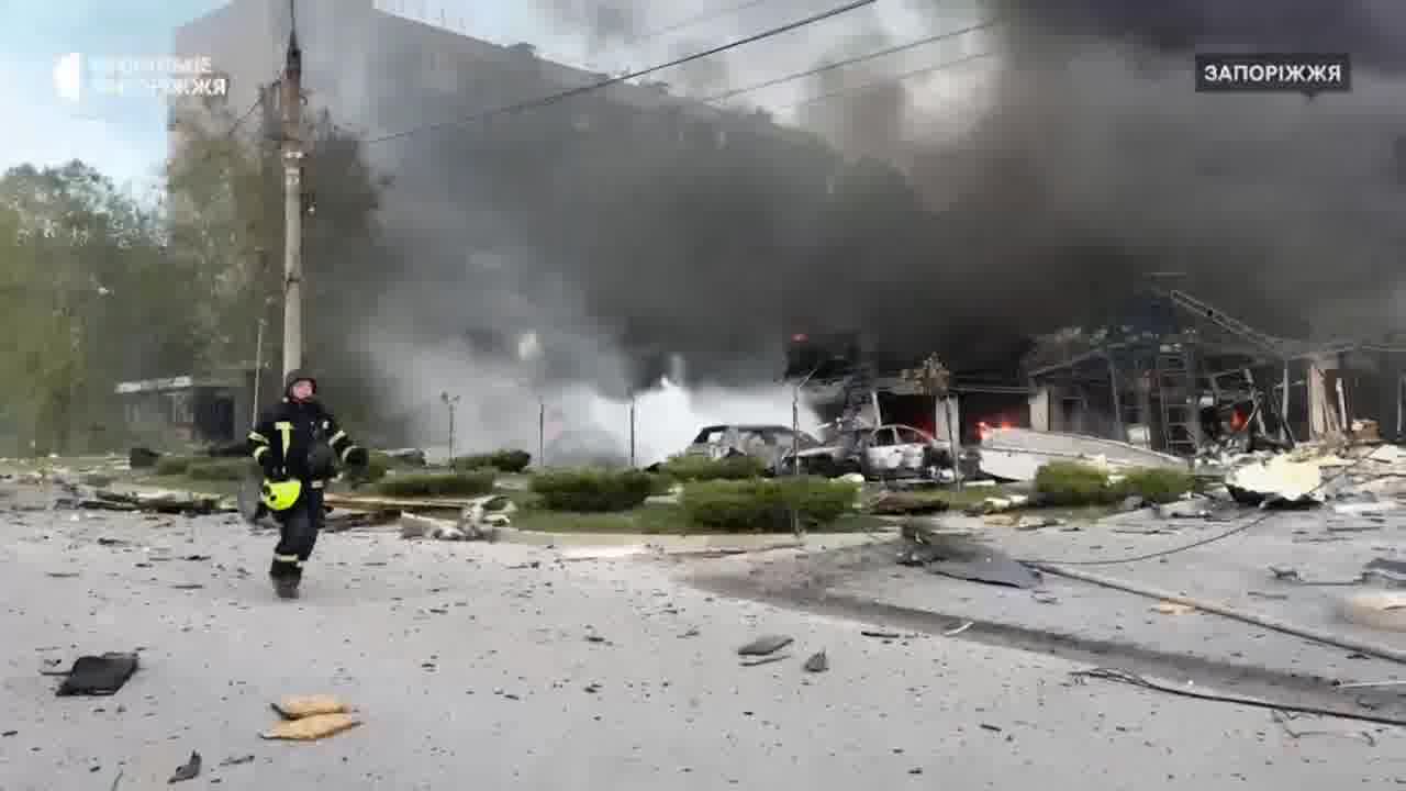 Damage in Zaporizhzhia as result of airstrike with glide bomb