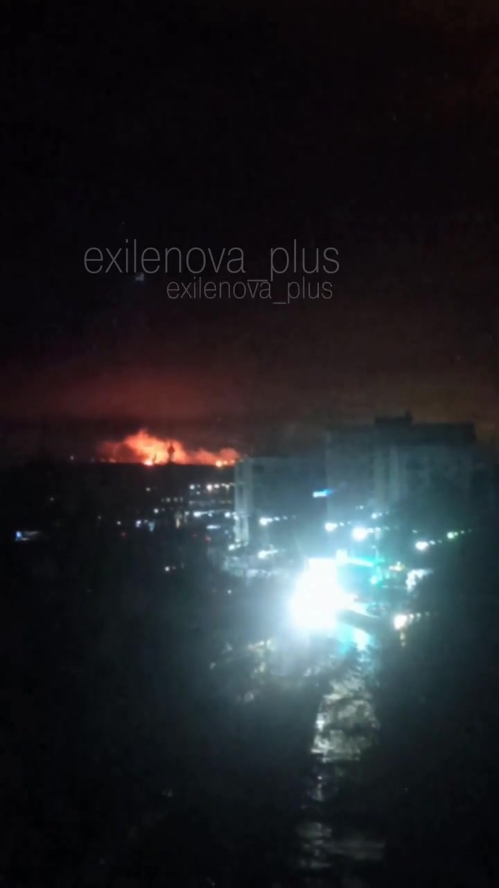 Fire at the Yaroslavl oil refinery after suspected drones strikes
