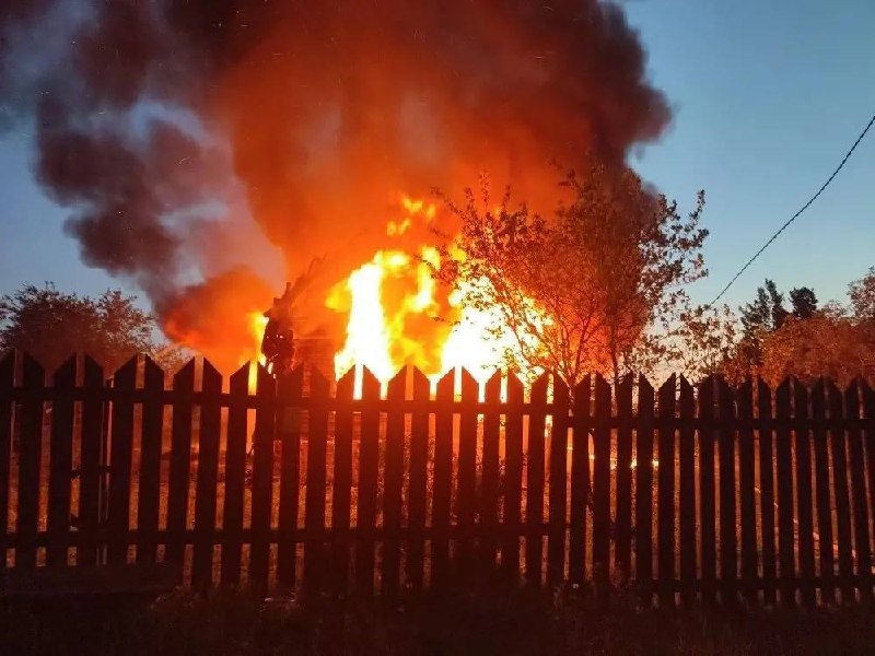 According to Russian media, citing Russian authorities, at least 3 people killed, and over 17 wounded, including 12 at the oil refinery in Kapotnya, as result of drones strikes 