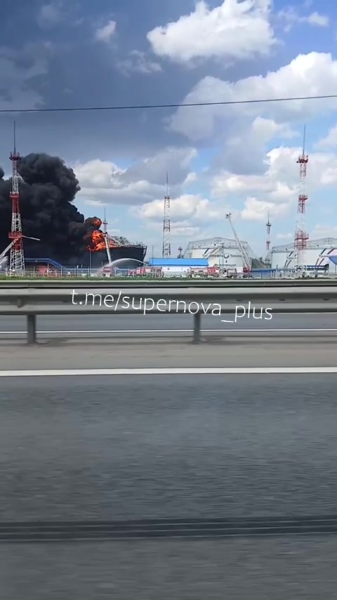 Fire continues at the pumping station in Moscow region