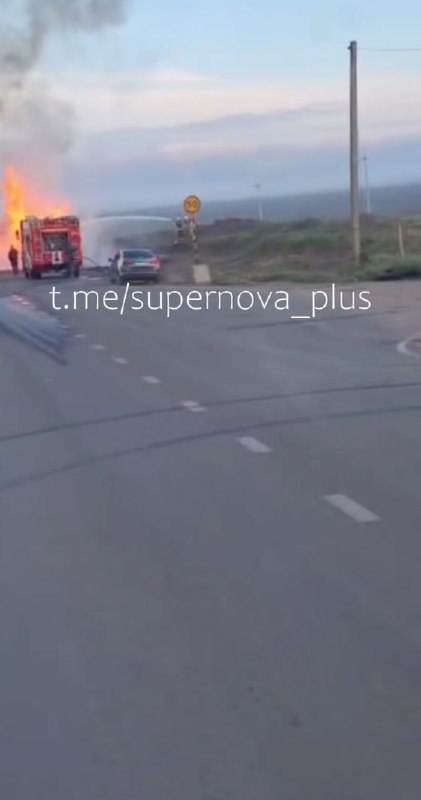 Video published showing targeted fuel trucks at Mariupol-Taganrog hihghway
