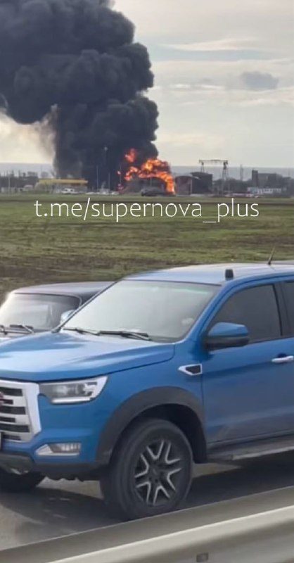 Video published showing targeted fuel trucks at Mariupol-Taganrog hihghway