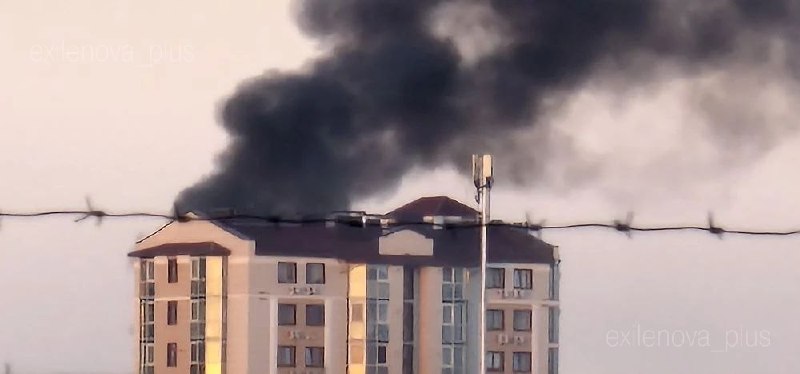 Fire in Sevastopol after explosions this morning