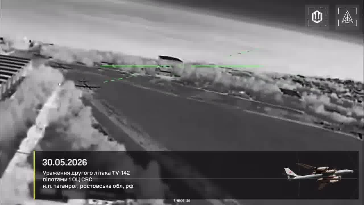 Apart of the port Ukrainian drones have attacked Iskander launcher and 2 Tu-142 planes at the military airfield in Taganrog