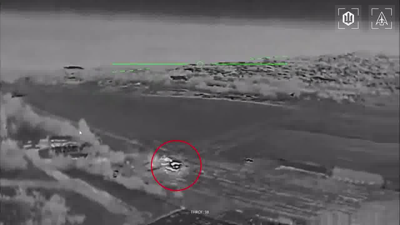 Apart of the port Ukrainian drones have attacked Iskander launcher and 2 Tu-142 planes at the military airfield in Taganrog