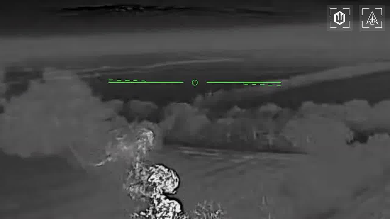 Apart of the port Ukrainian drones have attacked Iskander launcher and 2 Tu-142 planes at the military airfield in Taganrog