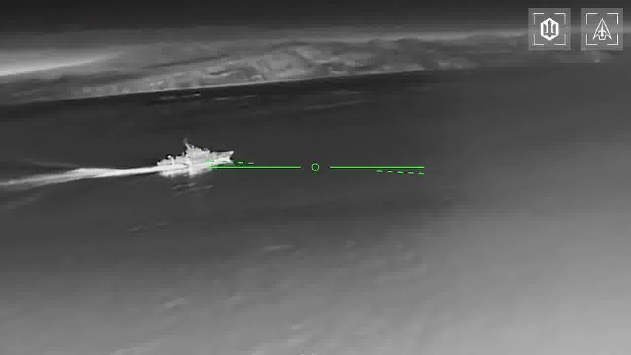 Ukrainian drones hit Svetlyak-class patrol boat and other military equipment in Crimea