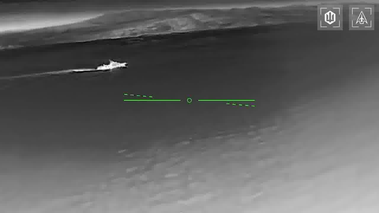 Ukrainian drones hit Svetlyak-class patrol boat and other military equipment in Crimea