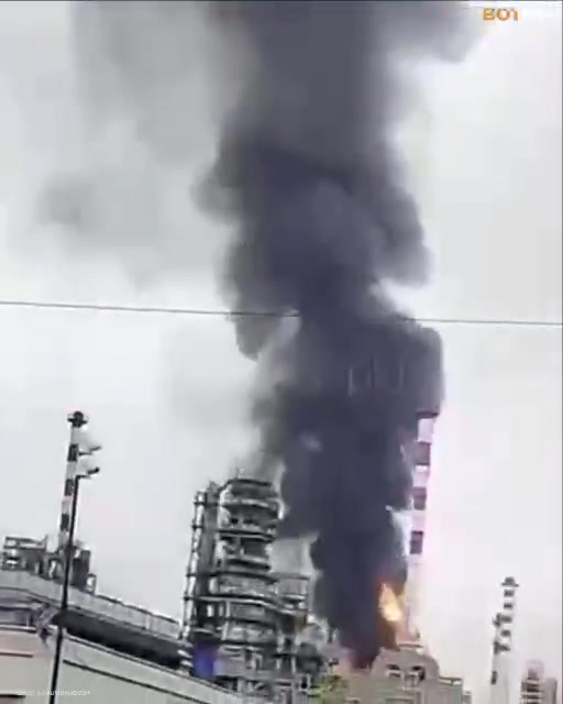 Fire and explosions reported at Antipinskiy oil refinery in Tyumen