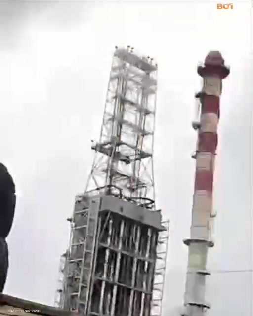 Fire and explosions reported at Antipinskiy oil refinery in Tyumen