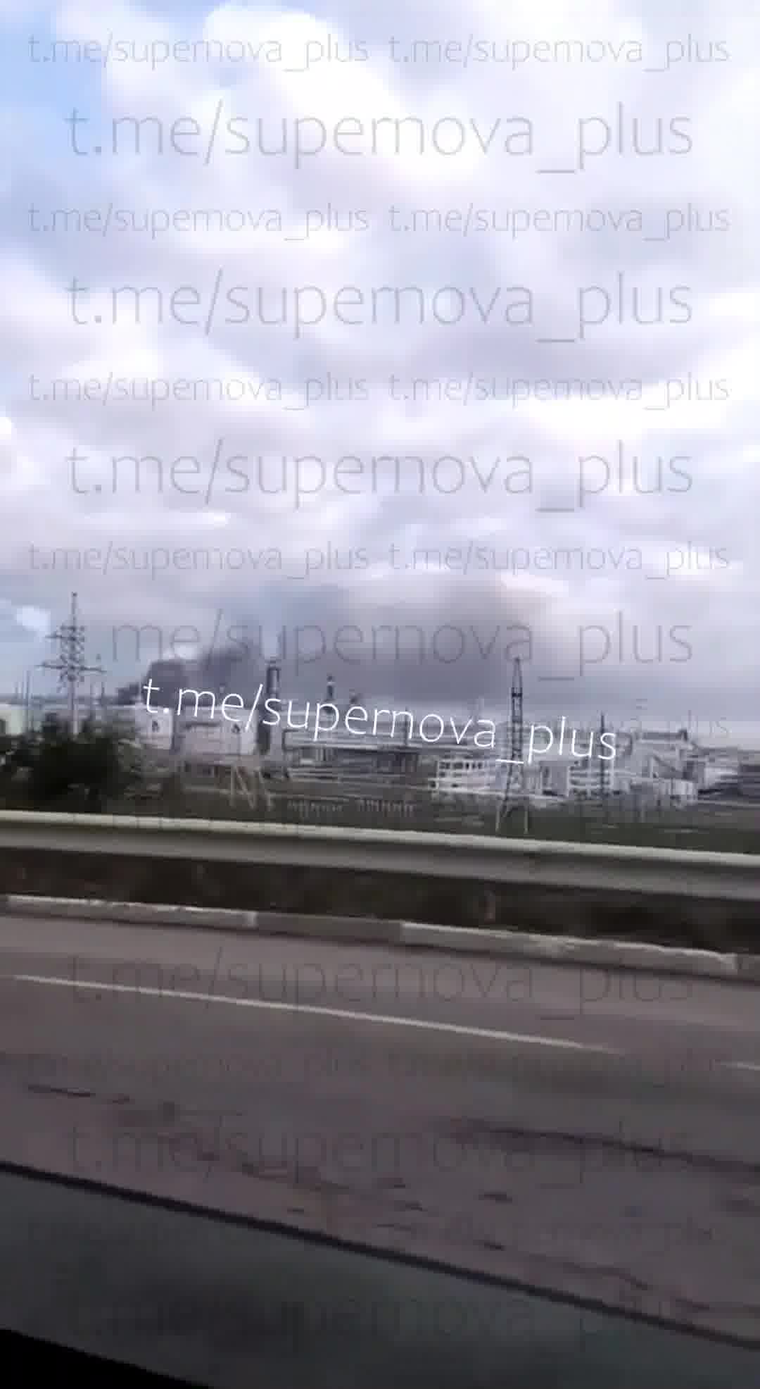 Fire after explosions at oil refinery in Slavyansk-na-Kubani