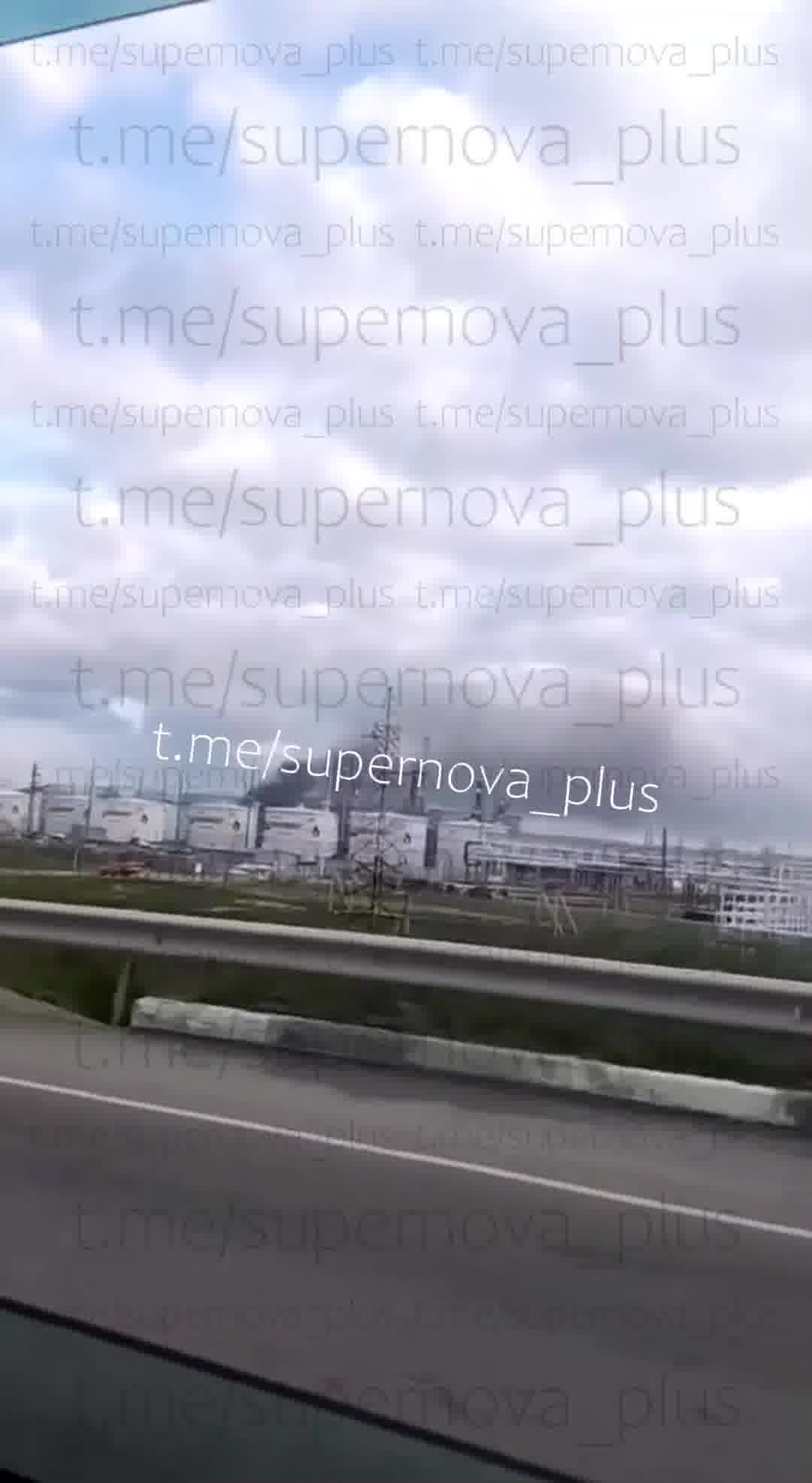 Fire after explosions at oil refinery in Slavyansk-na-Kubani