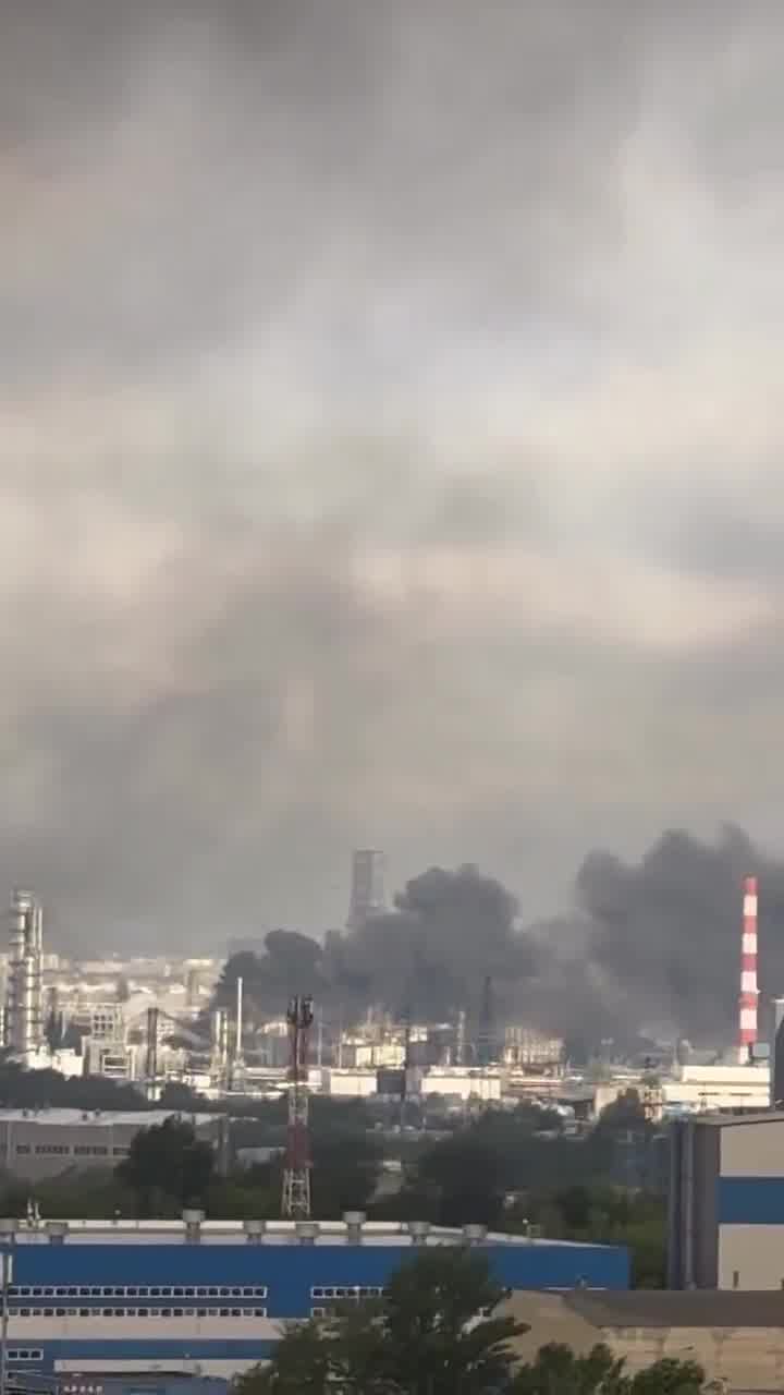 Drones raid in Kapotnya, multiple failed air defense launches