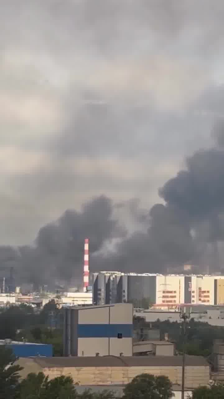 Drones raid in Kapotnya, multiple failed air defense launches