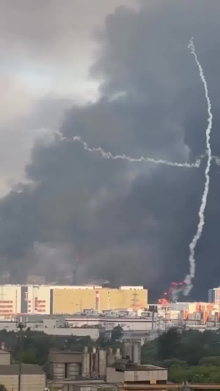 Drones raid in Kapotnya, multiple failed air defense launches