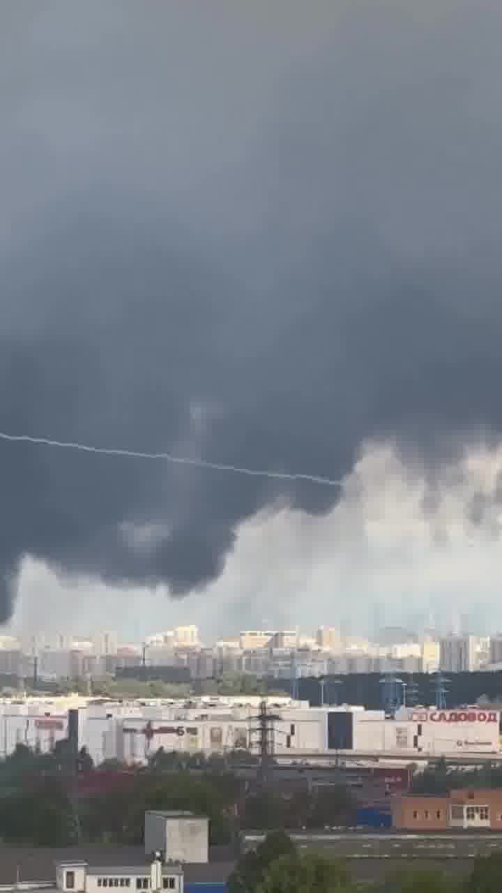 Drones raid in Kapotnya, multiple failed air defense launches