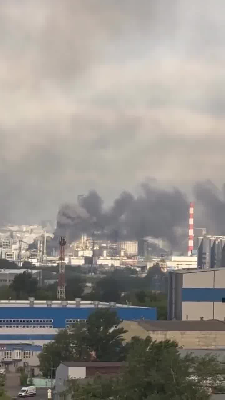 Drones raid in Kapotnya, multiple failed air defense launches