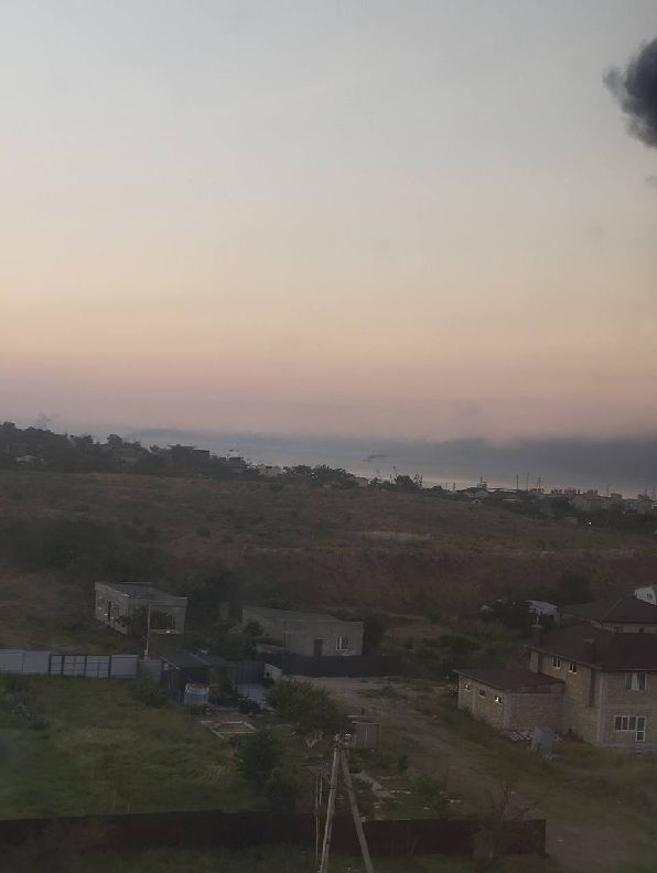 Fires at the port in Kerch after overnight explosions 