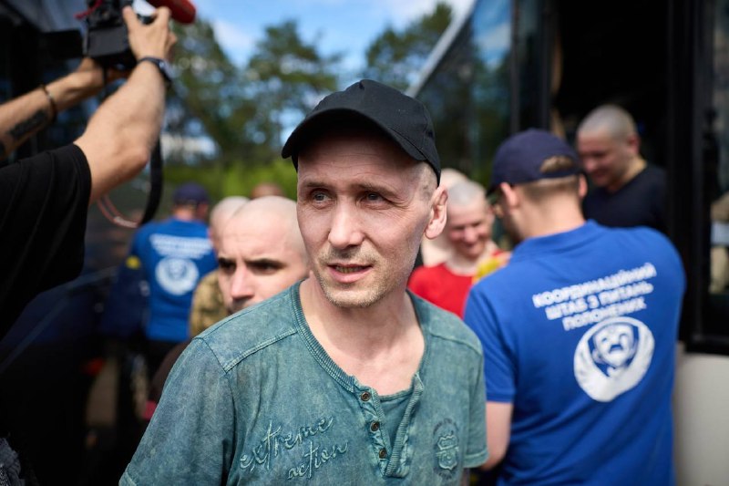 160 Ukrainian servicemen have been freed from the Russian captivity in a new POWs swap