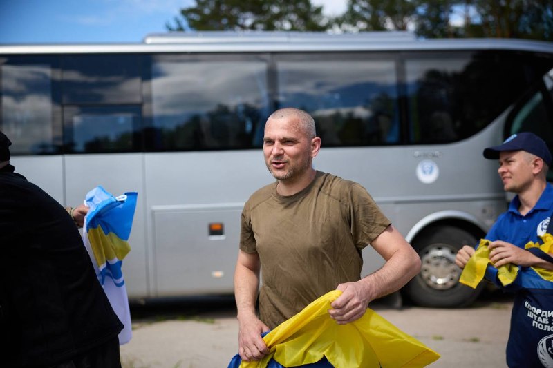 160 Ukrainian servicemen have been freed from the Russian captivity in a new POWs swap
