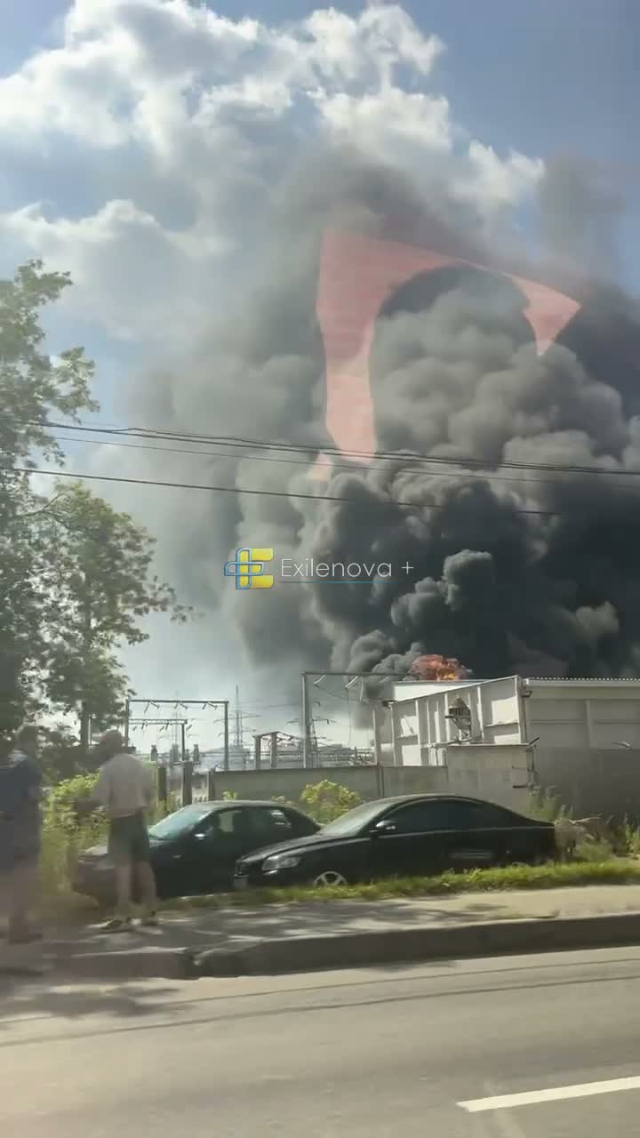 Fire reported at the power substation in Lyubertsy, Moscow region