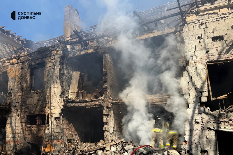 3 people wounded as result of Russian airstrike with glide bombs in Kramatorsk