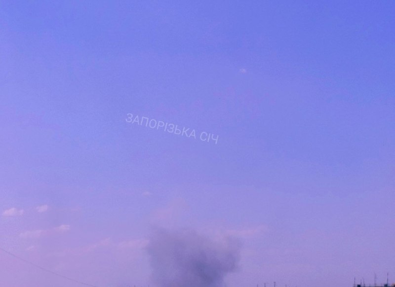 扎波罗热发生爆炸。爆炸后部分地区停电。