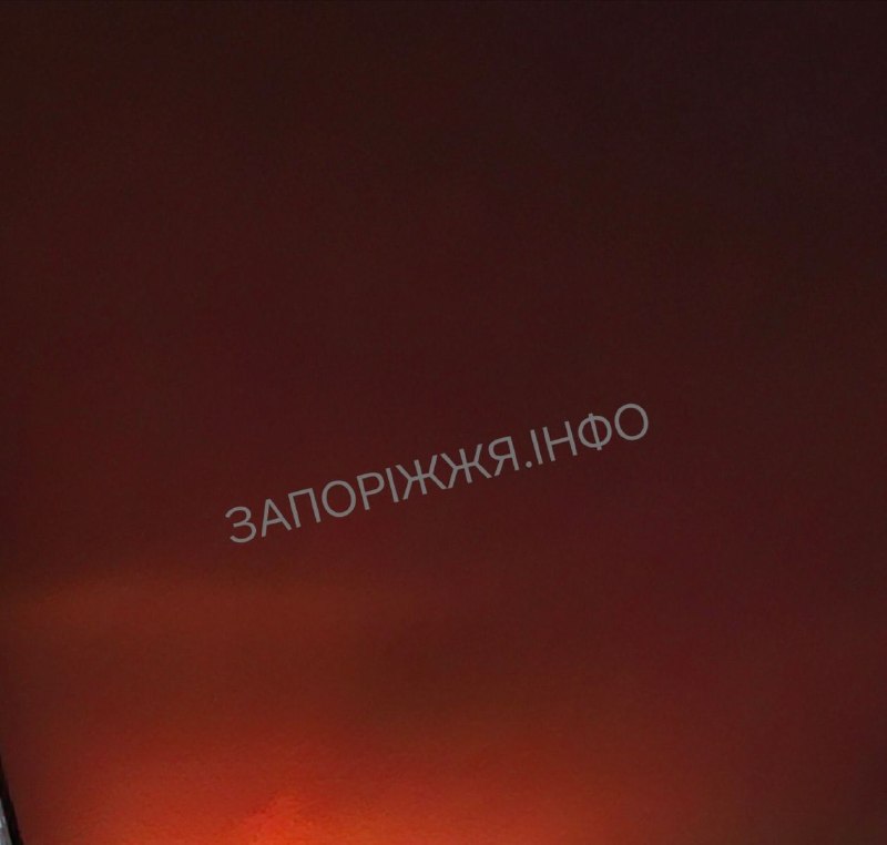 空袭后，扎波罗热发生火灾