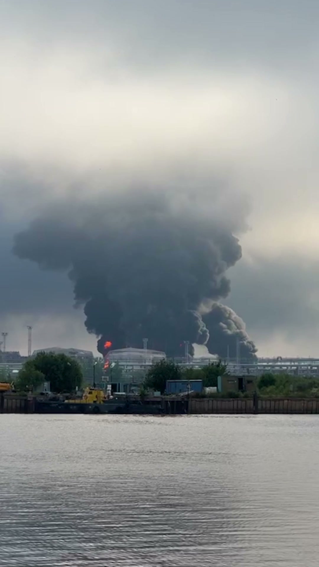 President Zelensky confirmed longrange strikes at St.Petersburg' port and naval base in Kronstadt