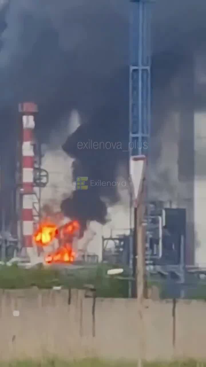 Video of fire at the Omsk oil refinery