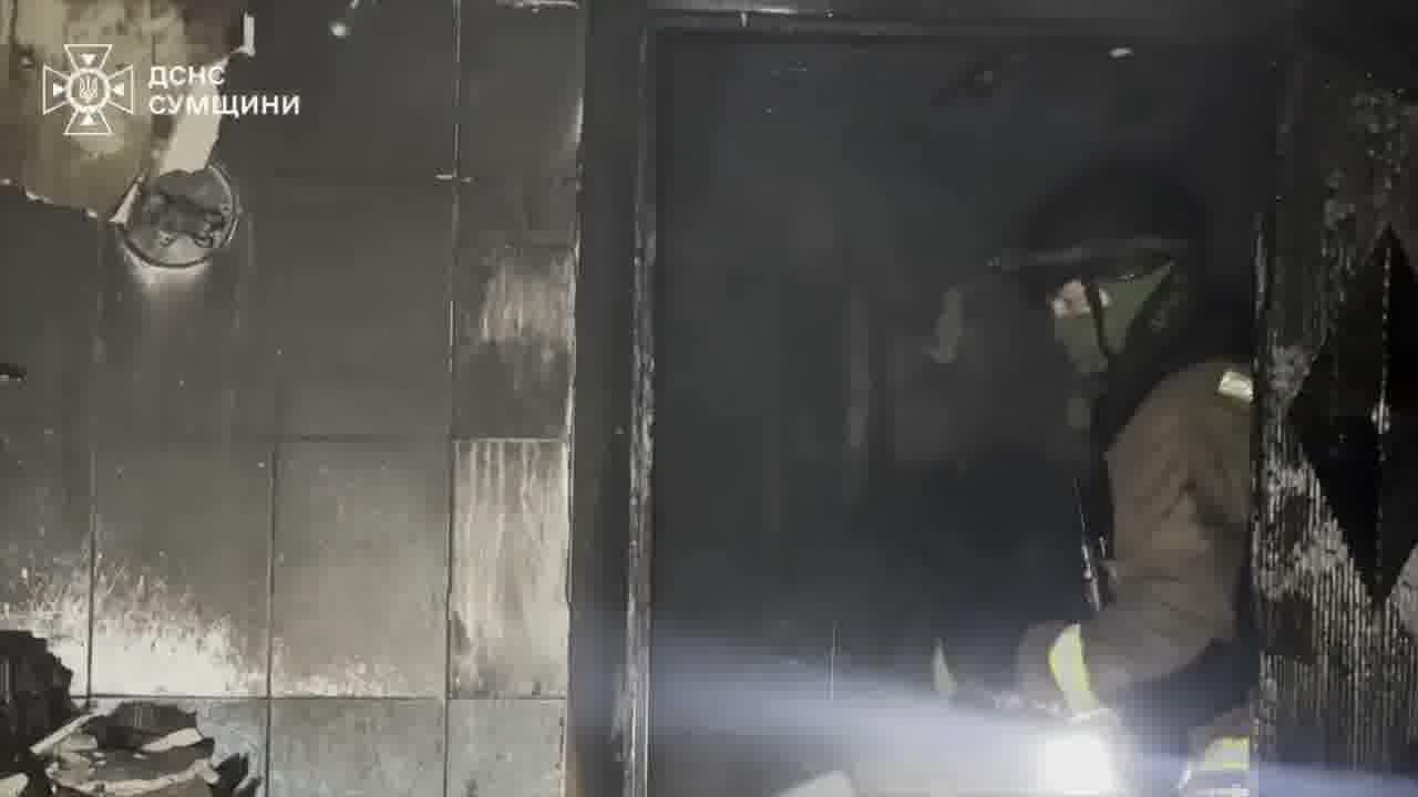 Shostka district: rescuers extinguished a fire in a residential area caused by  Russian UAV attack
