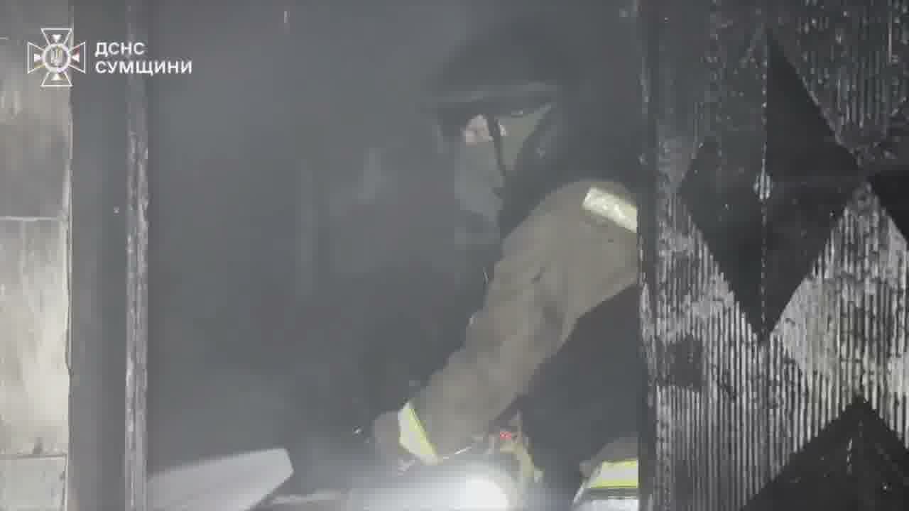 Shostka district: rescuers extinguished a fire in a residential area caused by  Russian UAV attack