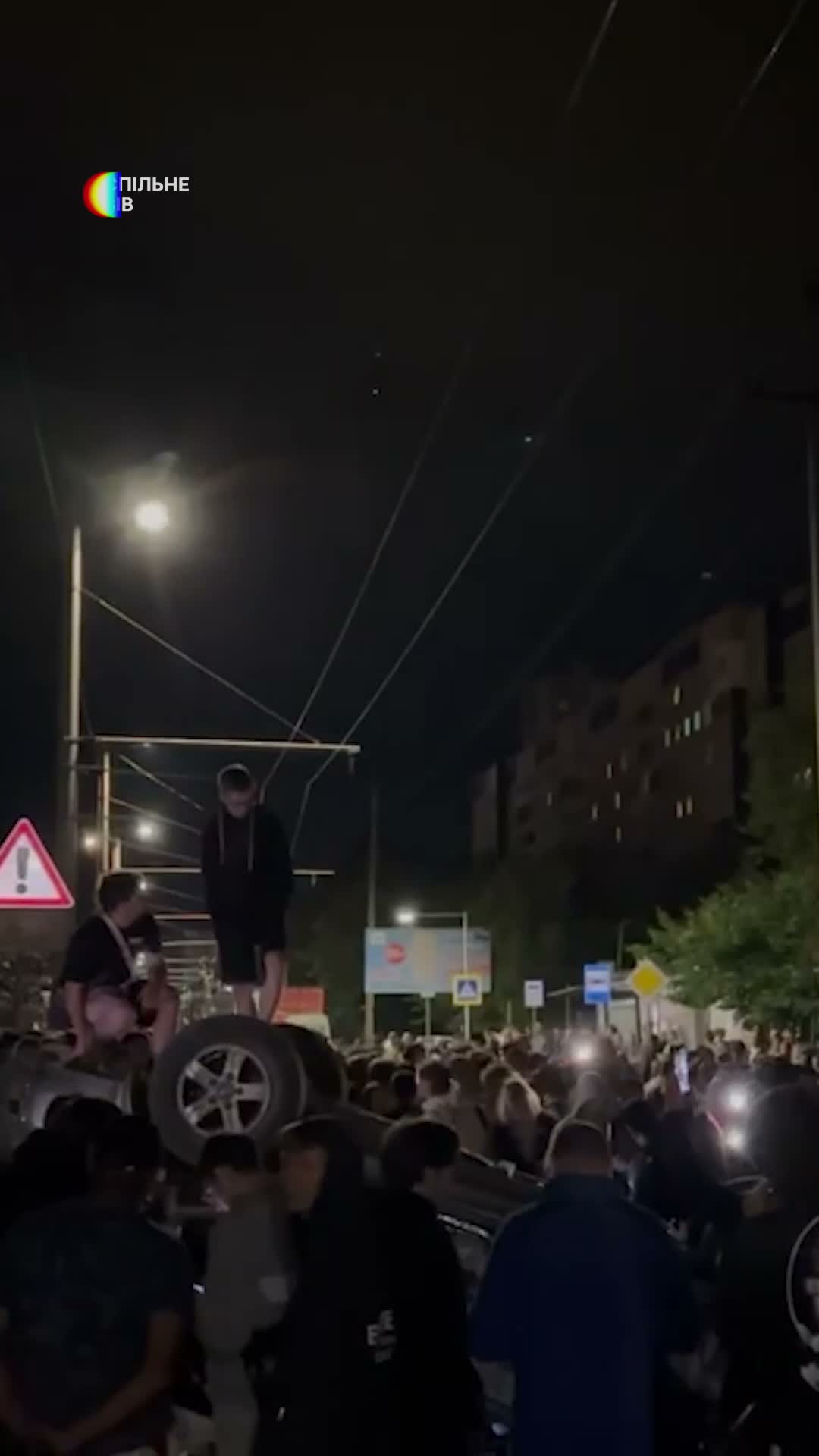 Tensions at protest in Lviv after military and police attempt to detain alleged draft dodger