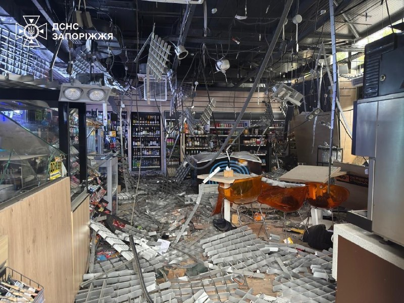5 people wounded as result of another strike at the fuel station in Zaporizhzhia