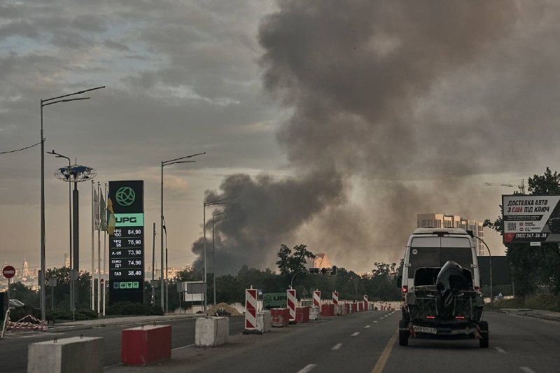 At least 10 people wounded as result of Russian missile strikes in Kyiv this morning