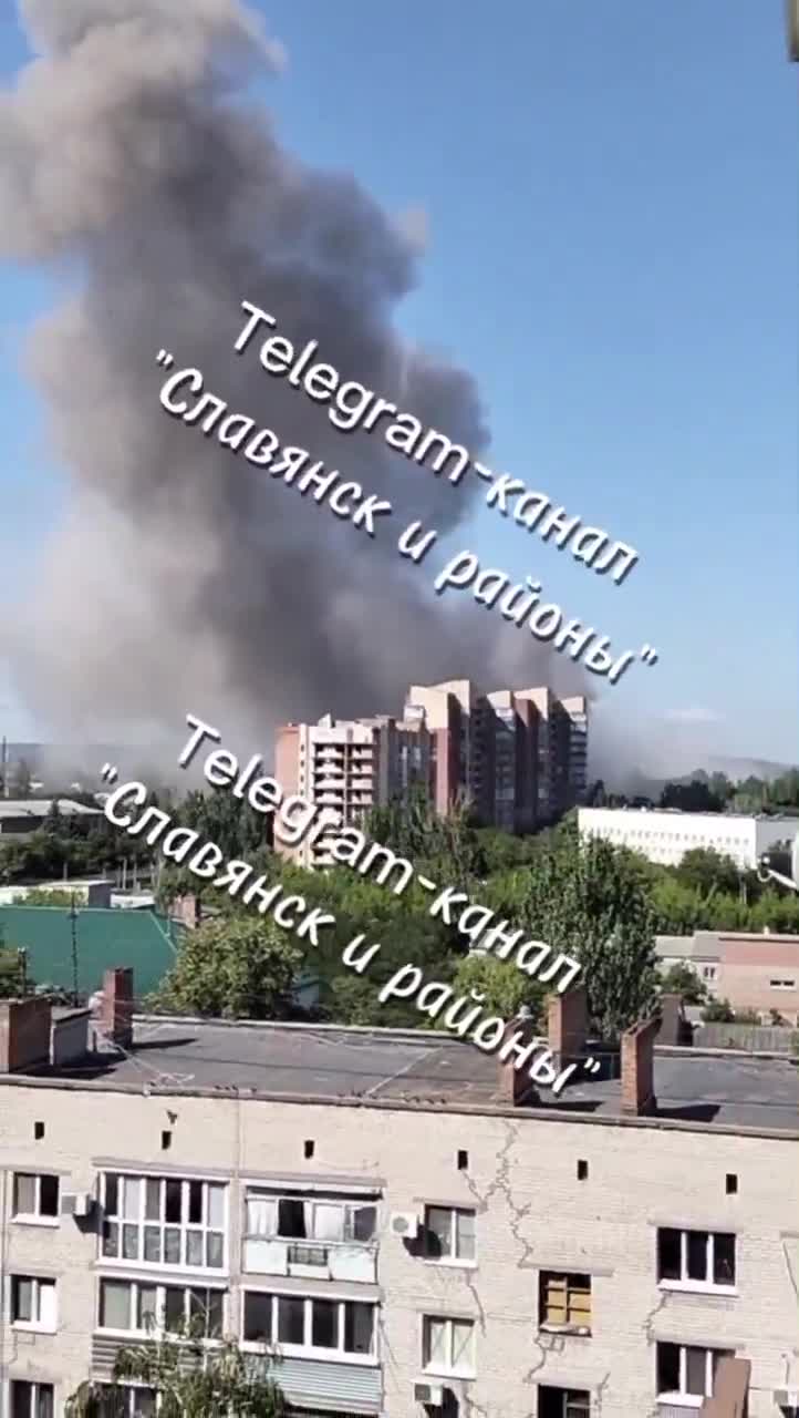 A Russian KAB glide-bomb impacted the city of Slovyansk, Donetsk Oblast, a short time ago