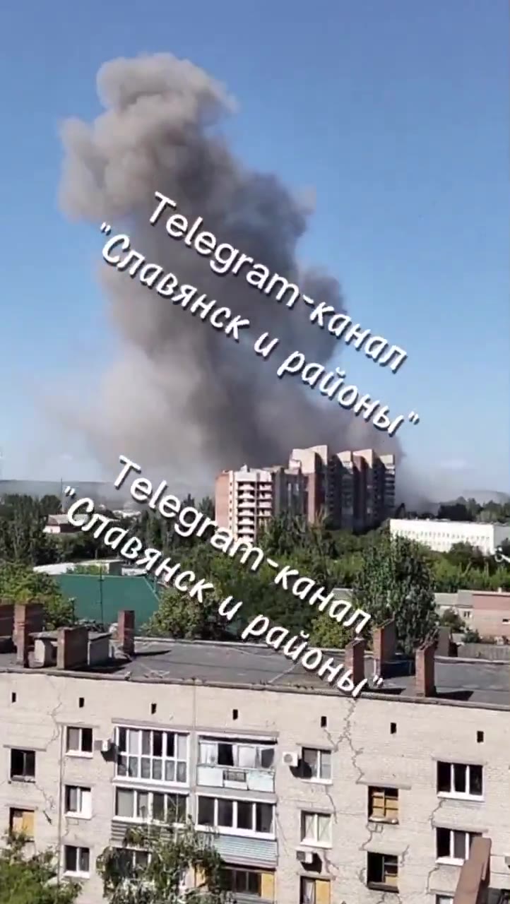 A Russian KAB glide-bomb impacted the city of Slovyansk, Donetsk Oblast, a short time ago