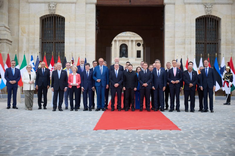 President of Ukraine Volodymyr Zelenskyy took part in a meeting of the Coalition of the Willing, which took place in Paris. The meeting brought together representatives of 40 countries, including Moldova and North Macedonia. This is the 15th meeting of the Coalition of the Willing since the first meeting in February 2025, which also took place in the French capital