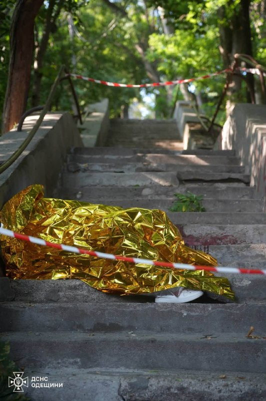 3 people killed, 3 wounded as result of Russian strikes in Odesa overnight