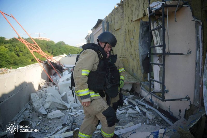 3 people killed, 3 wounded as result of Russian strikes in Odesa overnight