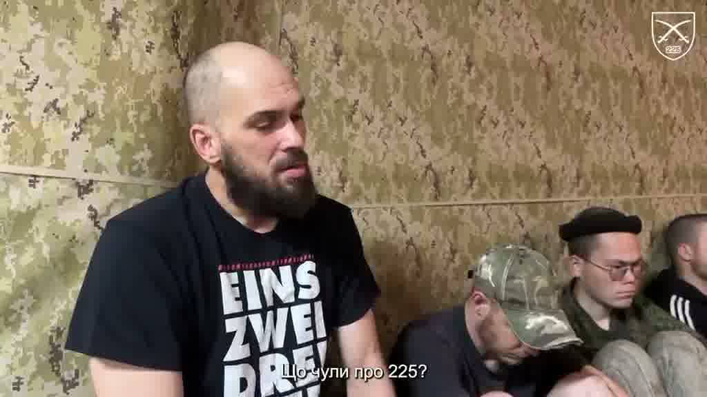 225th Assault Regiment captured 64 Russian soldiers in a week. They were supposed to infiltrate behind Ukrainian positions unnoticed. Not to engage in combat. To search for UAV crews, collect intelligence and plant Russian flags for the next videos about captured villages. Instead, they were captured. The fighters of the 225th Separate Assault Regiment cleared the infiltrated  groups in the areas of Ternuvate, Kosivtsevo, Rizdvyanka, Verkhnyaya Tersa and Vozdvizhivka