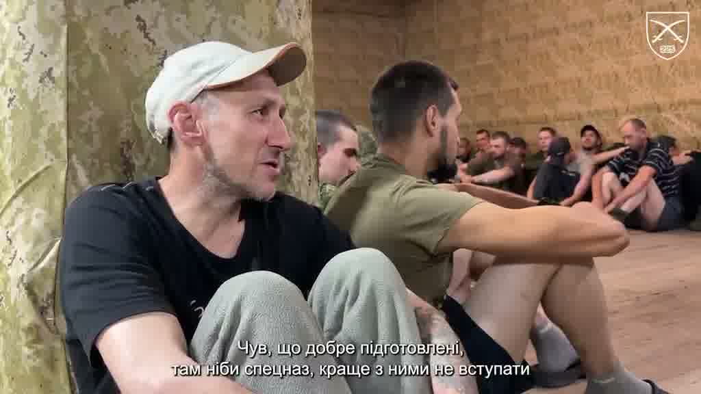 225th Assault Regiment captured 64 Russian soldiers in a week. They were supposed to infiltrate behind Ukrainian positions unnoticed. Not to engage in combat. To search for UAV crews, collect intelligence and plant Russian flags for the next videos about captured villages. Instead, they were captured. The fighters of the 225th Separate Assault Regiment cleared the infiltrated  groups in the areas of Ternuvate, Kosivtsevo, Rizdvyanka, Verkhnyaya Tersa and Vozdvizhivka
