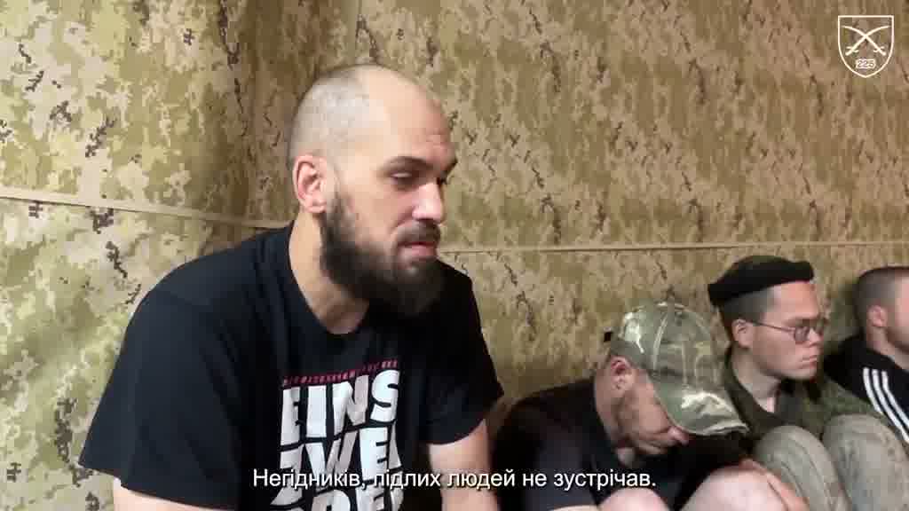 225th Assault Regiment captured 64 Russian soldiers in a week. They were supposed to infiltrate behind Ukrainian positions unnoticed. Not to engage in combat. To search for UAV crews, collect intelligence and plant Russian flags for the next videos about captured villages. Instead, they were captured. The fighters of the 225th Separate Assault Regiment cleared the infiltrated  groups in the areas of Ternuvate, Kosivtsevo, Rizdvyanka, Verkhnyaya Tersa and Vozdvizhivka