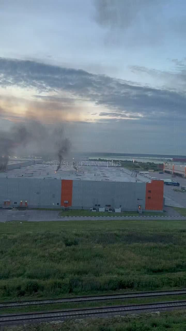 St. Petersburg'da insansız hava aracı saldırıları bildirildi.