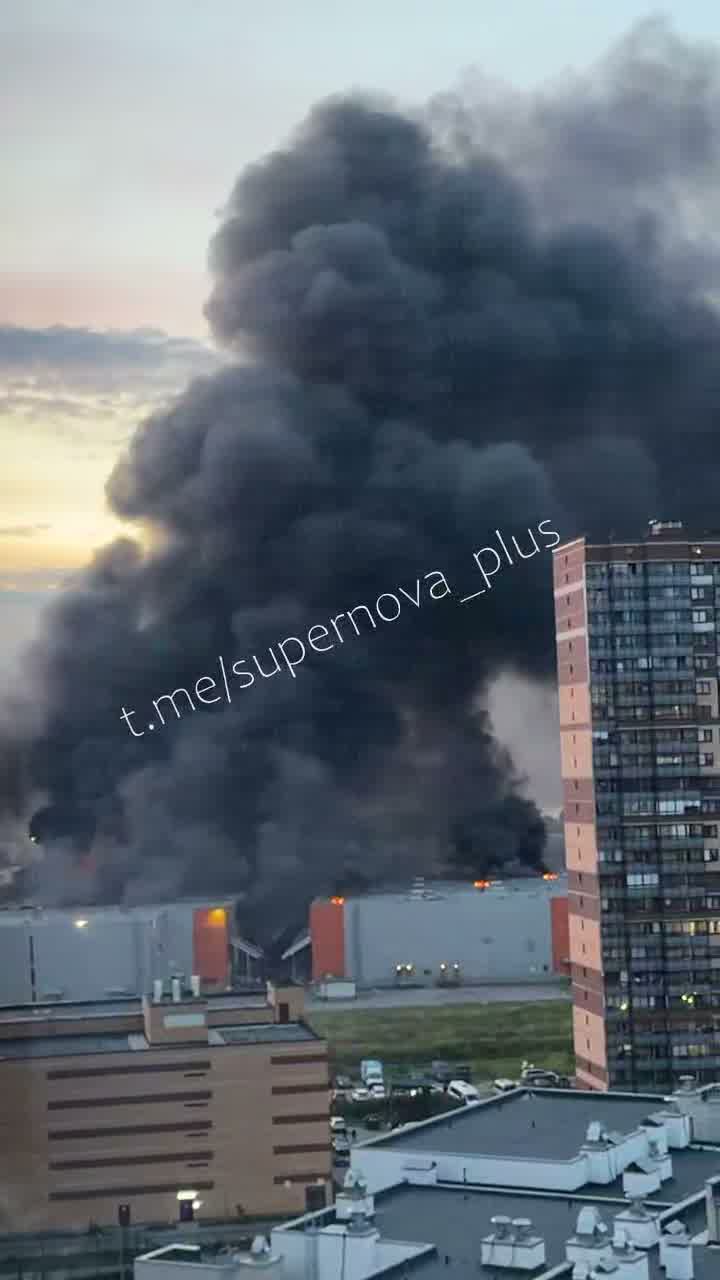 Big fire at the warehouses in St.Petersburg after drones strikes